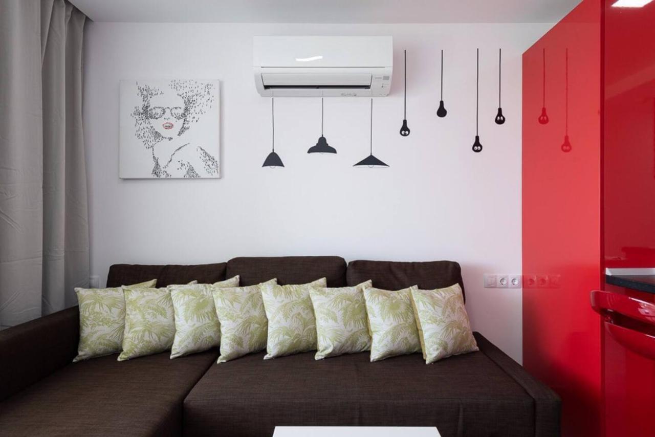 4 Minutes Walk From Yumbo Apartamento *