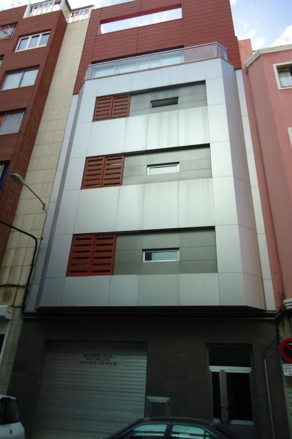 La Naval *
