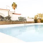 Hibiscus Holiday Home