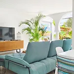 Stylish Holiday Home With Sea View In Maspalomas
