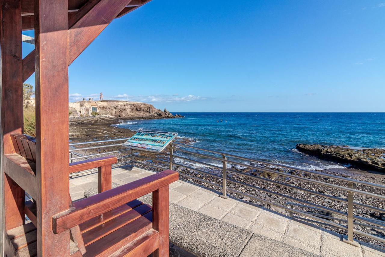 Flatguest Arinaga Playa 2 - Pez Apartment