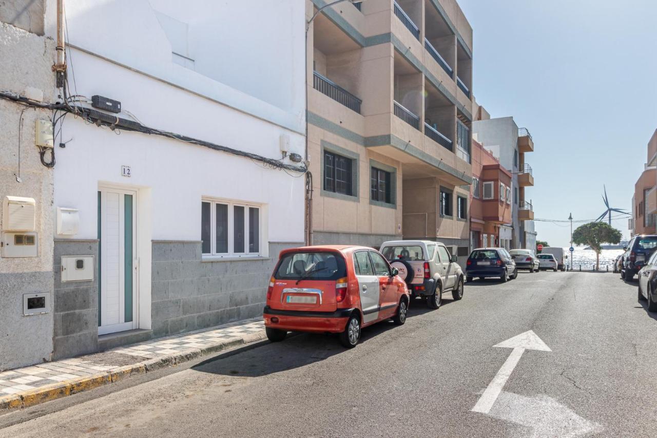 Flatguest Arinaga Playa 2 - Pez Apartment *