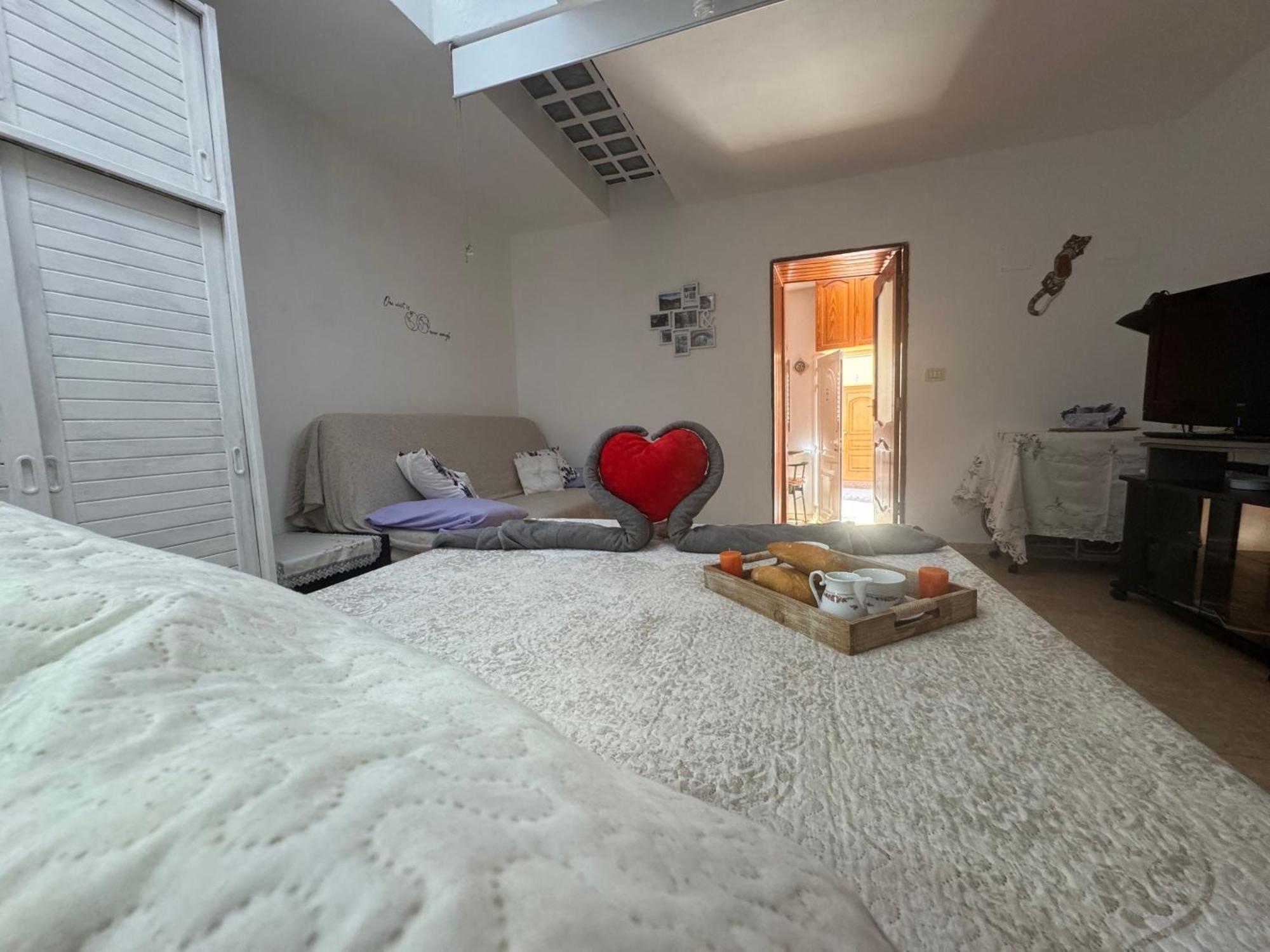 Casa En Con Terraza, Barbacoa Y Aire Acondicionado