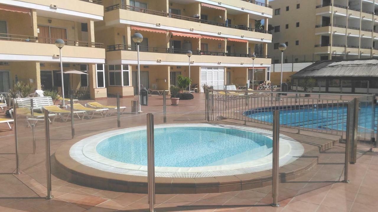 Aircon Pool View Nr Yumbo Appartamento
